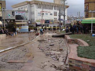 طغیان رودخانه و ورود سیلاب به بیش از 200 منزل مسکونی در شهر خرم آباد