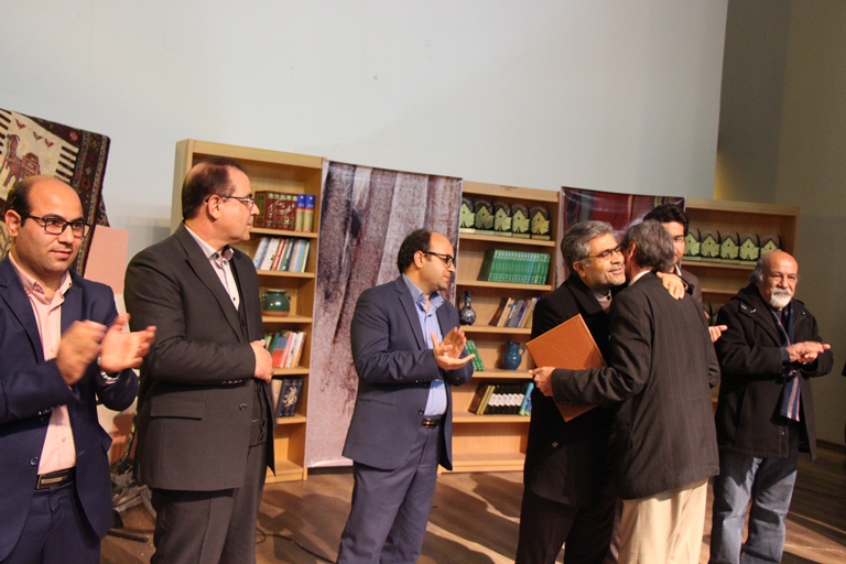 معرفی برترین های نخستین جشنواره شعر کوتاه استان