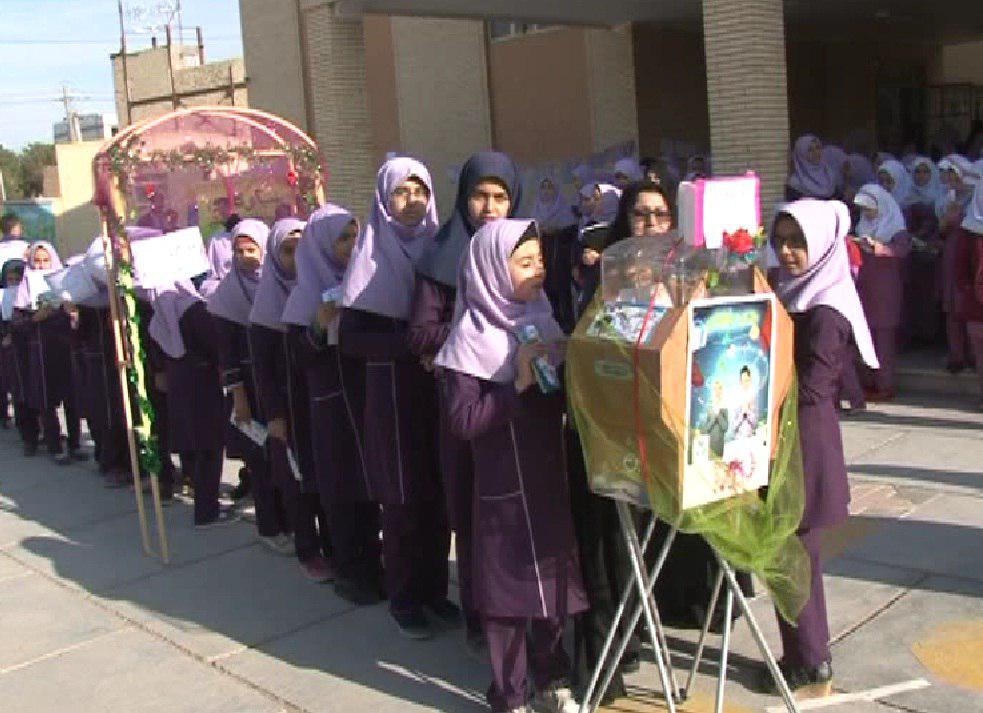 نواخته شدن زنگ آغاز جشن نیکوکاری در میبد