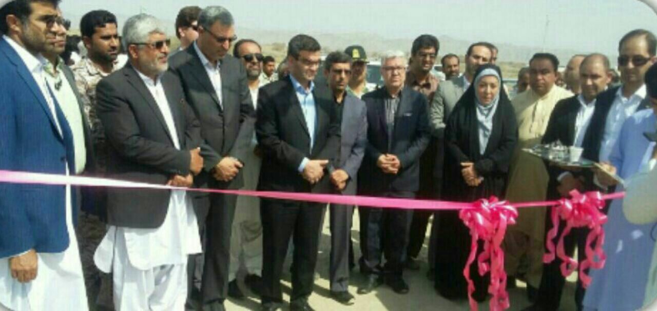 تامین آب برای روستائیانی که به برکه تمساح می رفتند