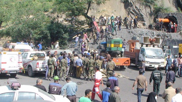 بیرون آوردن پیکر بیست و دومین معدنچی