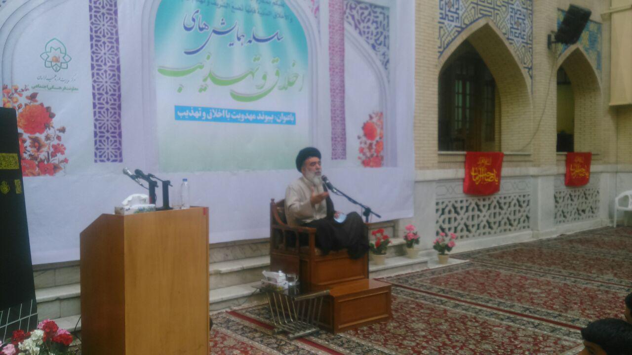 شرکت در انتخابات عمل در راستای اخلاق انقلابی