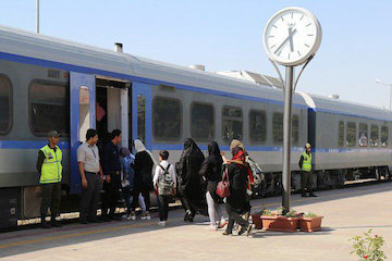 حمل ریلی 19 میلیون تن بار در پنج ماه حمل ریلی 19 میلیون تن بار در پنج ماه