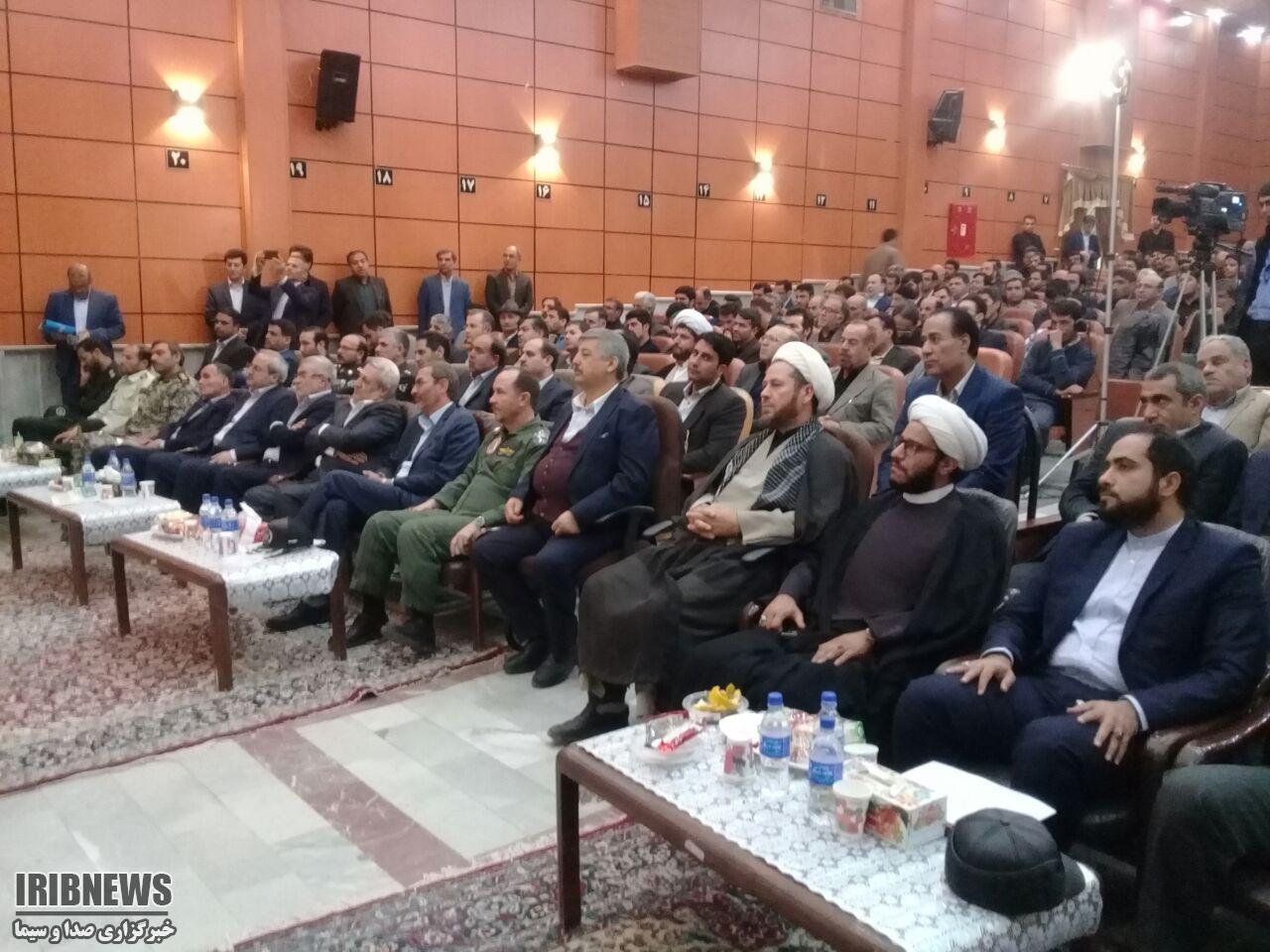 نکو داشت روز پنجم آبان در کبودراهنگ