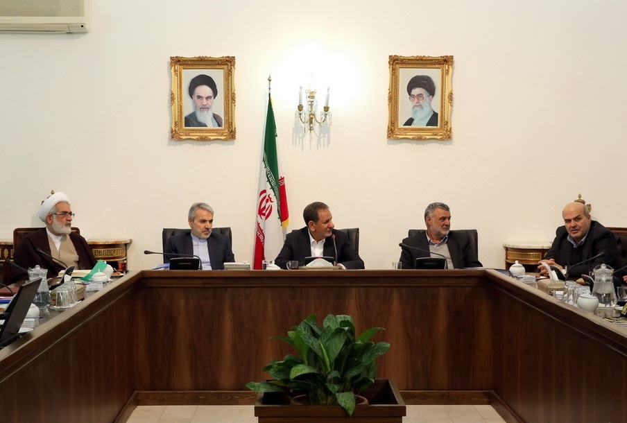 تأکيد جهانگيري بر اهميت همکاري مردم و دستگاه هاي دولتي براي پيشگيري از شيوع آنفلوآنزاي حاد پرندگان