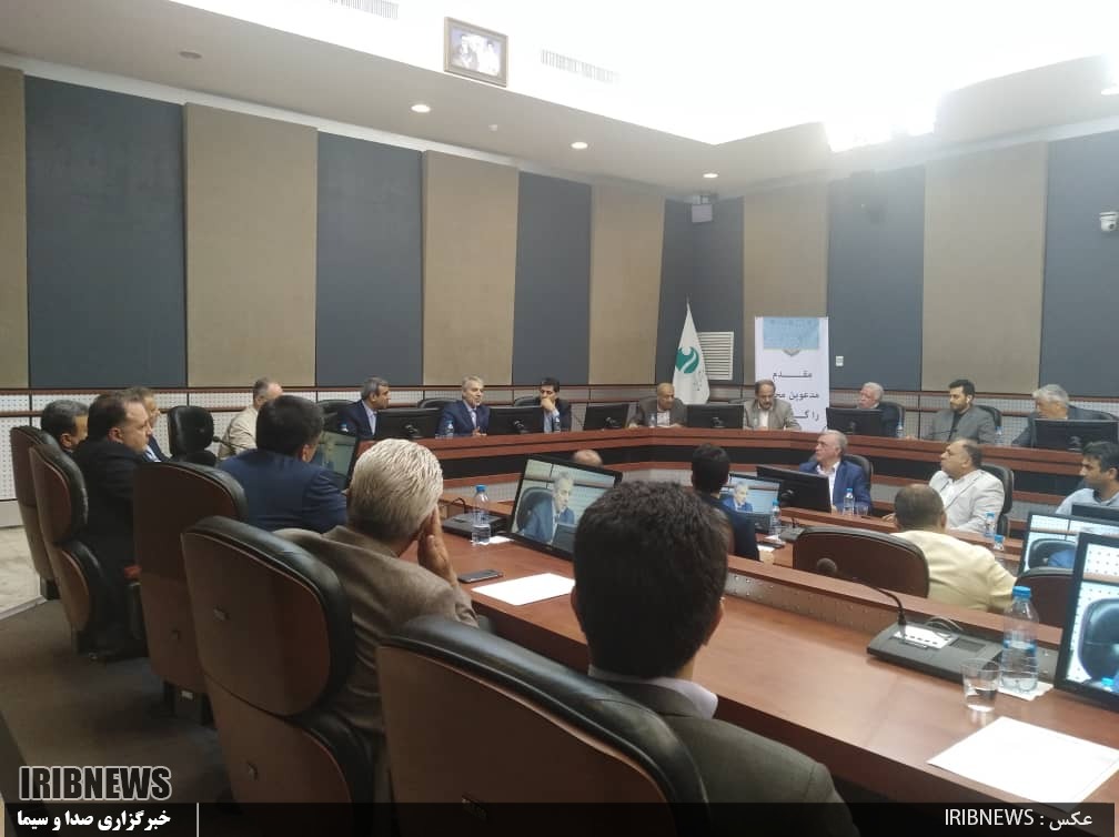 تشکیل کارگروه ویژه برای حل مشکلات مناطق آزاد