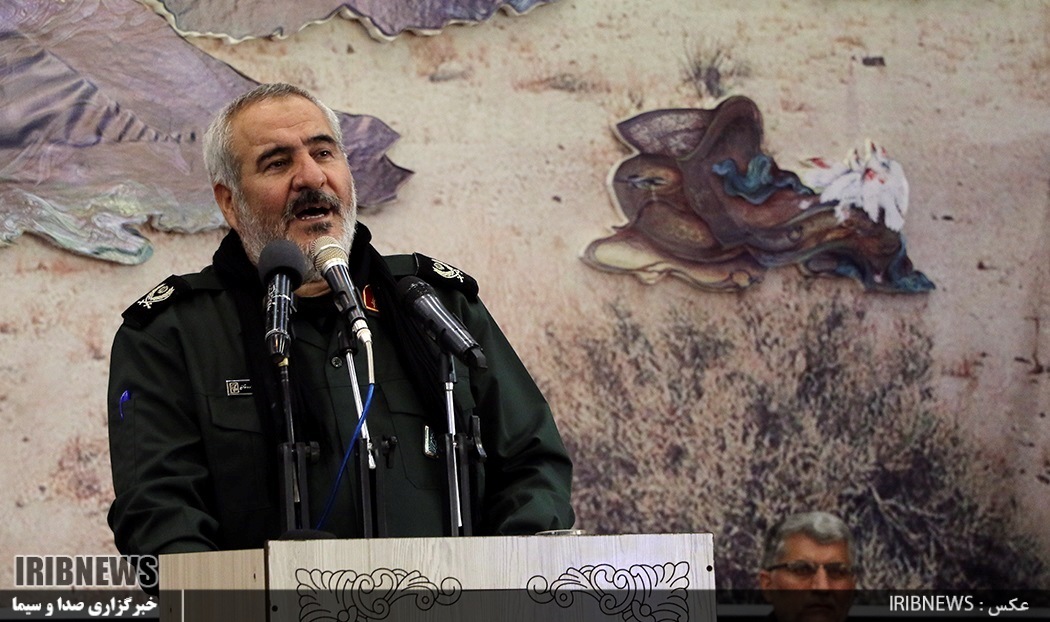 تجمع خودجوش مردم انقلابی و ولایتمدار اردبیل در حسینیه ثار الله سپاه اردبیل