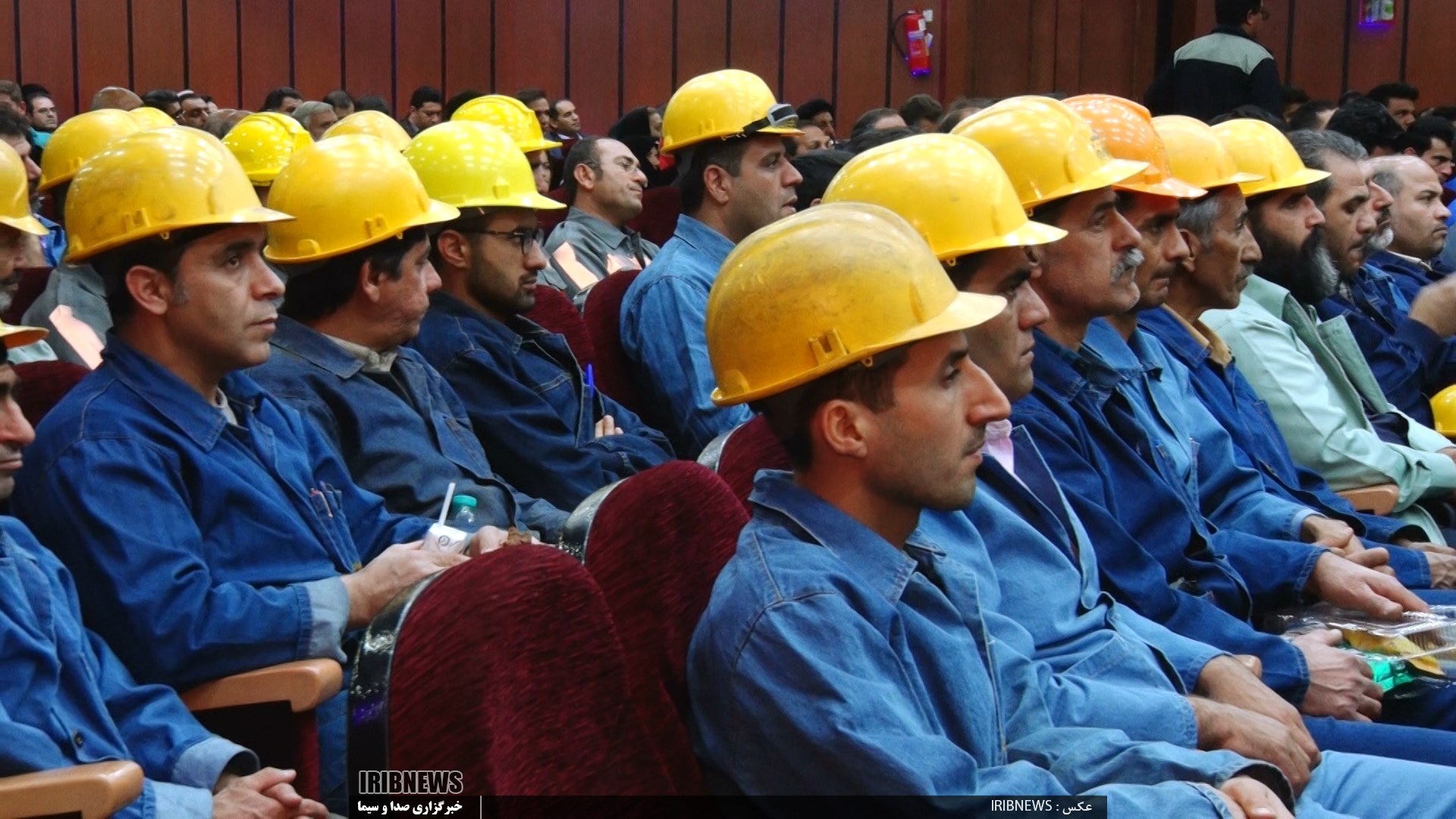 تجلیل از نخبگان جامعه کار و تولید استان