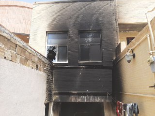 نجات مادر و ۲ کودک خردسال در میان دود و شعله&zwnj;ها