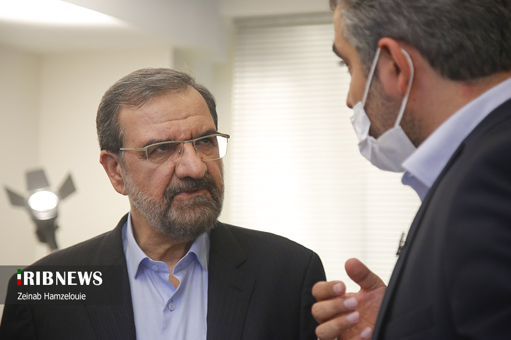 محسن رضایی در بدون تعارف: برنامه و تجربه دارم ؛ اقتصاددان هم هستم محسن رضایی در بدون تعارف: برنامه و تجربه دارم ؛ اقتصاددان هم هستم