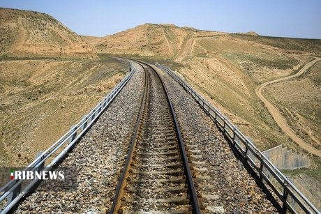 راه آهن بستان آباد-خاوران آماده بهره برداری است