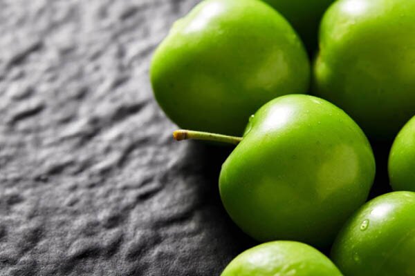 خواص گوجه سبز و موارد منع مصرف آن خواص گوجه سبز و موارد منع مصرف آن