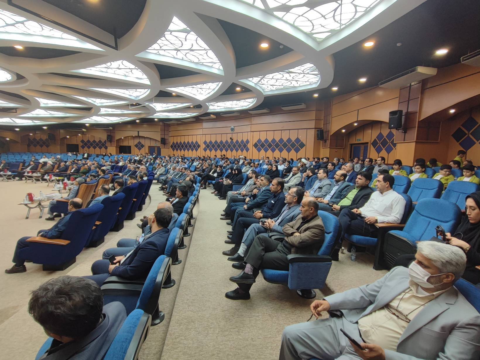 تاکید استاندار خوزستان بر افزایش هنرستان‌های جوارصنعت