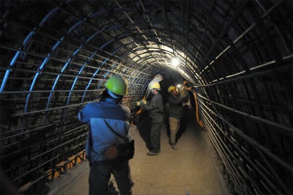 اجرای روزانه ۱۰۰۰ متر شبکه جمعآوری و انتقال فاضلاب در استان تهران اجرای روزانه ۱۰۰۰ متر شبکه جمعآوری و انتقال فاضلاب در استان تهران