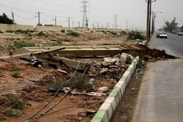 سقوط ۱۰ پایه برق در دهستان خیر آباد گچساران