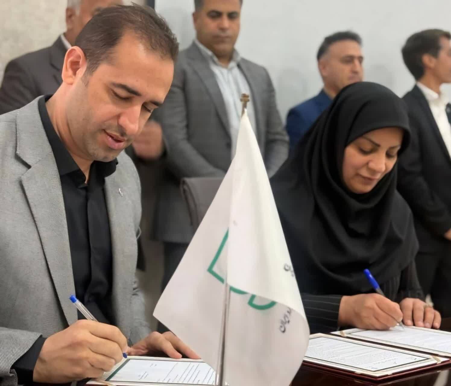 رستورانهای یزد زیر چتر استاندارد رستورانهای یزد زیر چتر استاندارد