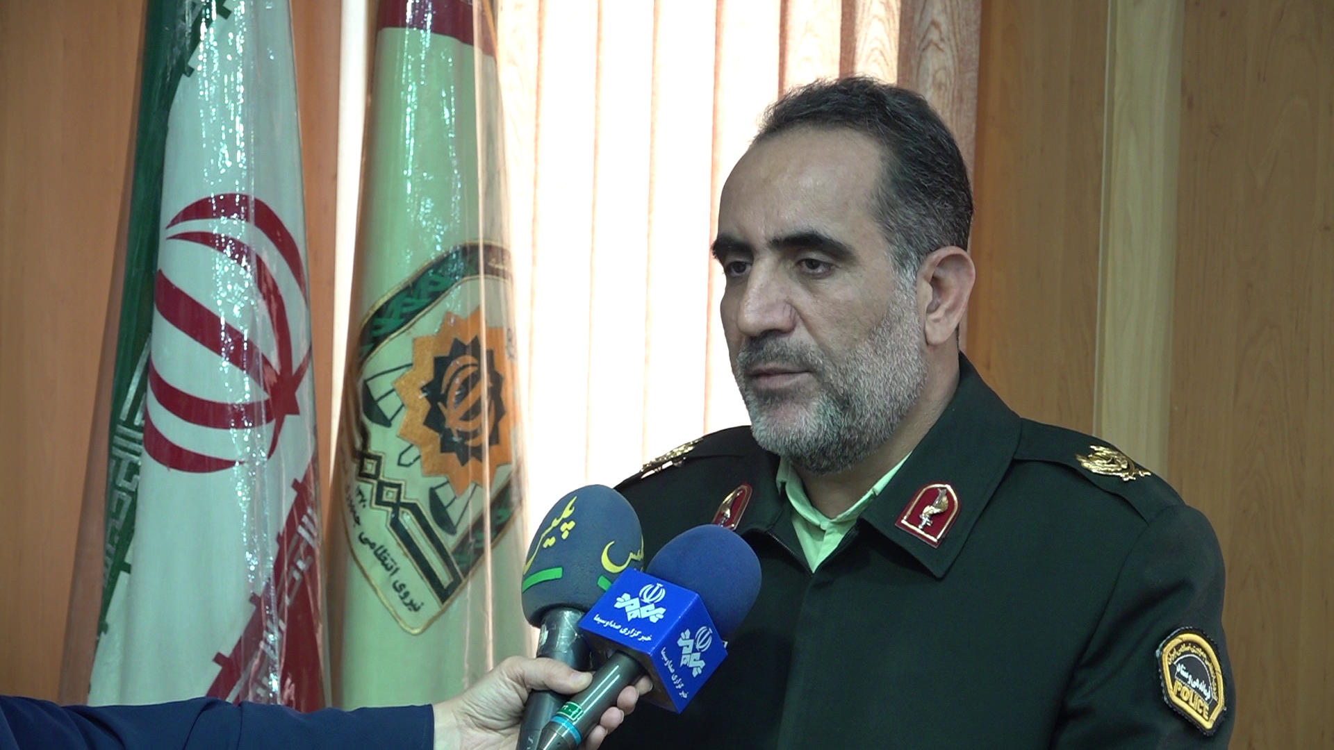 توقیف باند سازمان یافته قاچاق آرد یارانهای در همدان توقیف باند سازمان یافته قاچاق آرد یارانهای در همدان