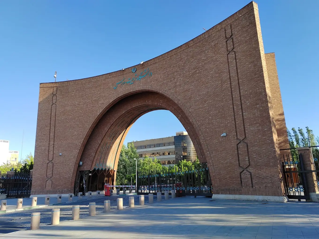 دانشگاه‌ها باید پیشتاز حل بحران‌های محیط‌زیستی کشور باشند