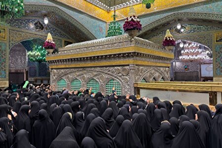 برگزاری مراسم غبارروبی ضریح مطهر امام رضا (ع) با حضور بانوان برگزاری مراسم غبارروبی ضریح مطهر امام رضا (ع) با حضور بانوان