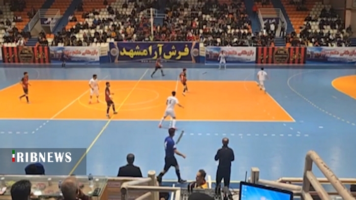 تساوی تیم فوتسال دلسوختگان اهل بیت قم برابر تیم بازرگانی آذرپناه مشهد